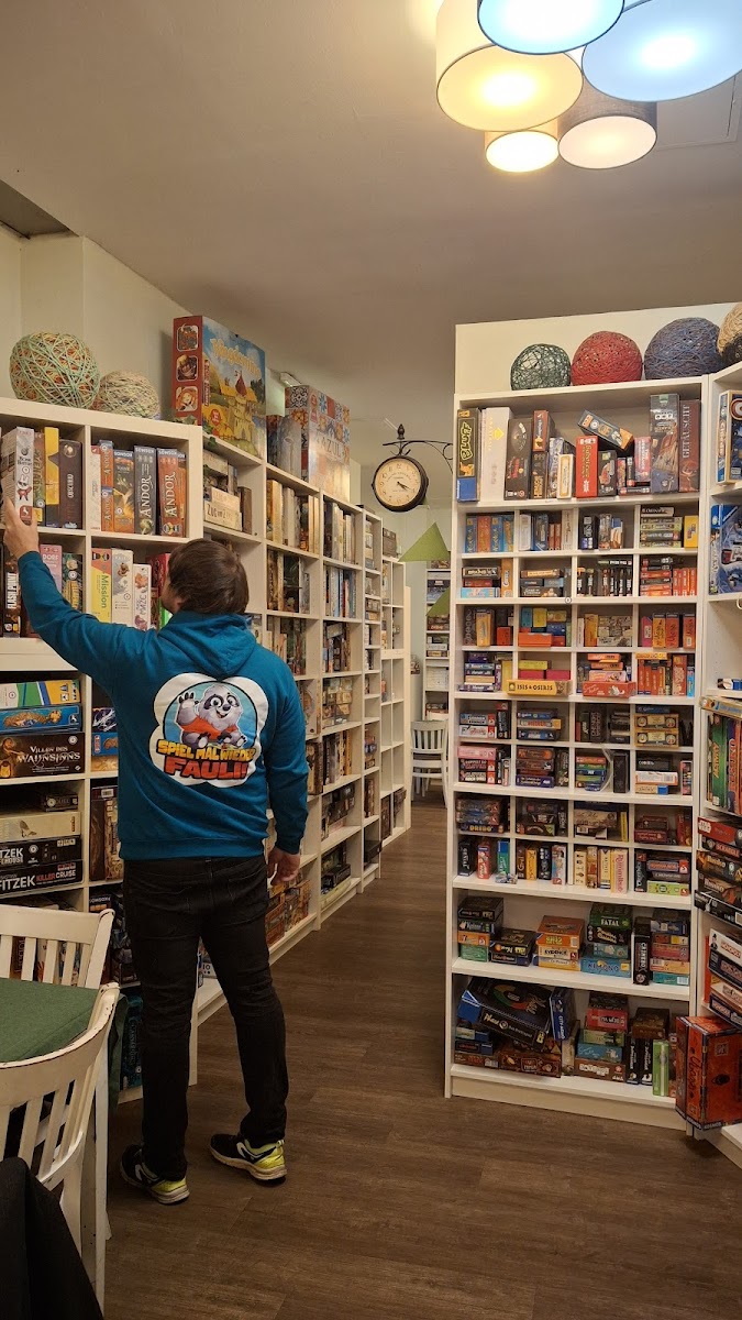 Tillis Spielecafé-4